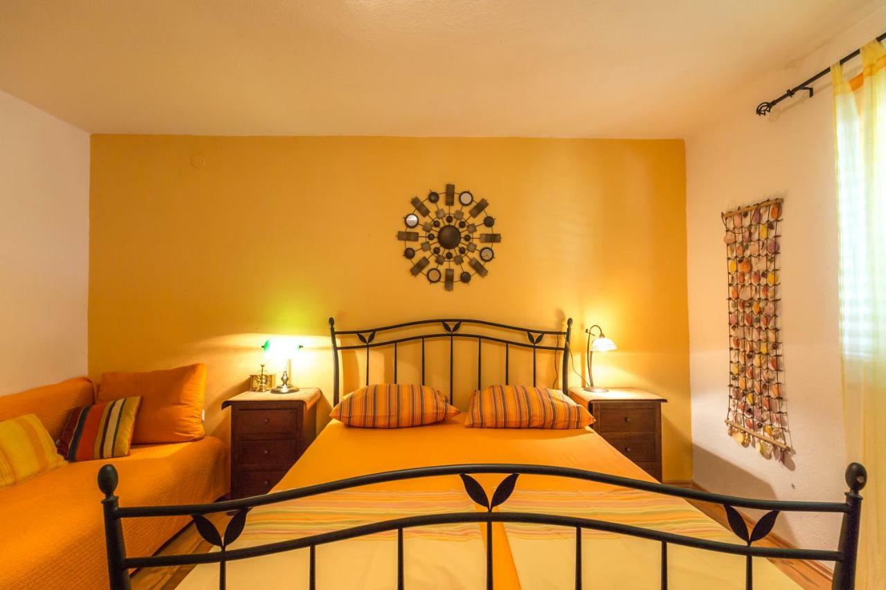 Holiday Home Jovis Drvenik  Luaran gambar