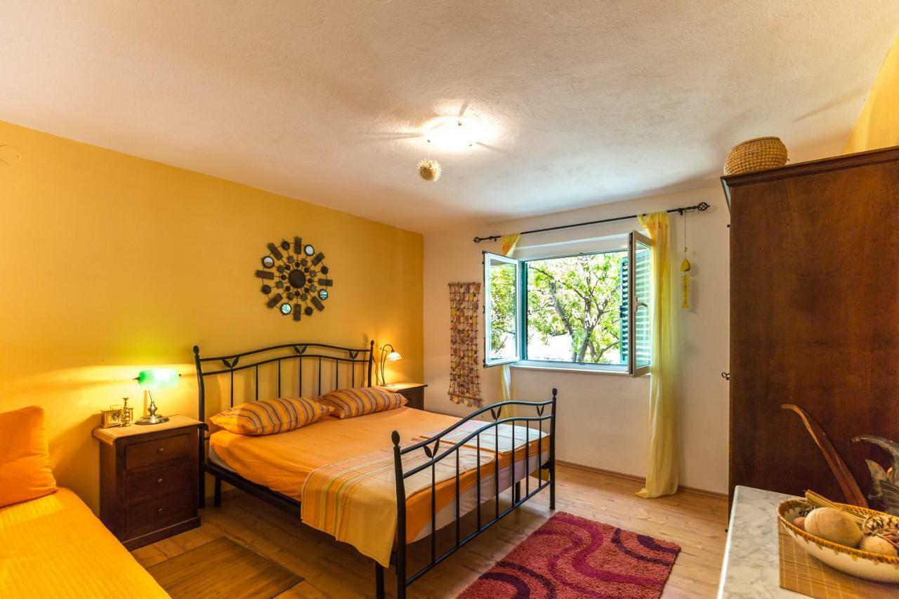 Holiday Home Jovis Drvenik  Luaran gambar